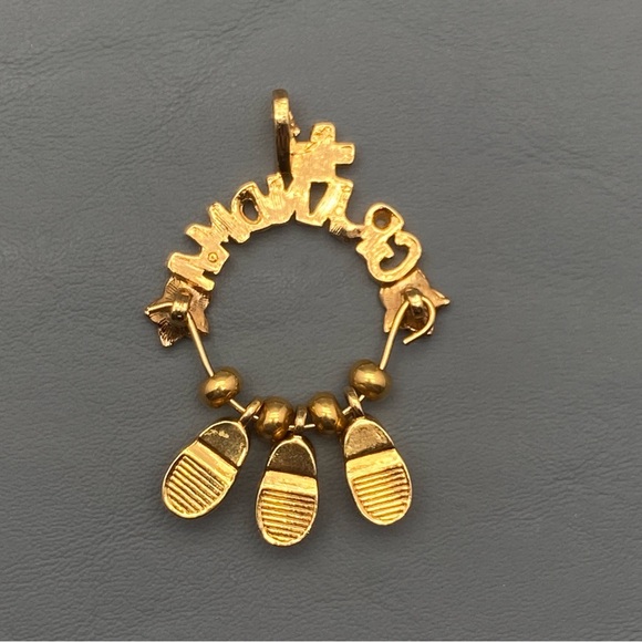 Vintage Charm Holder Pendant Grandma Number One Mother's Day Gift Floral - Picture 2 of 2